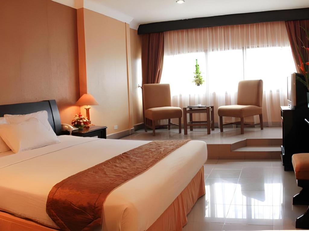 Danau Toba Hotel International Medan Zewnętrze zdjęcie