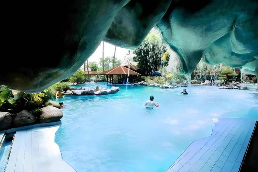 Danau Toba Hotel International Medan Zewnętrze zdjęcie